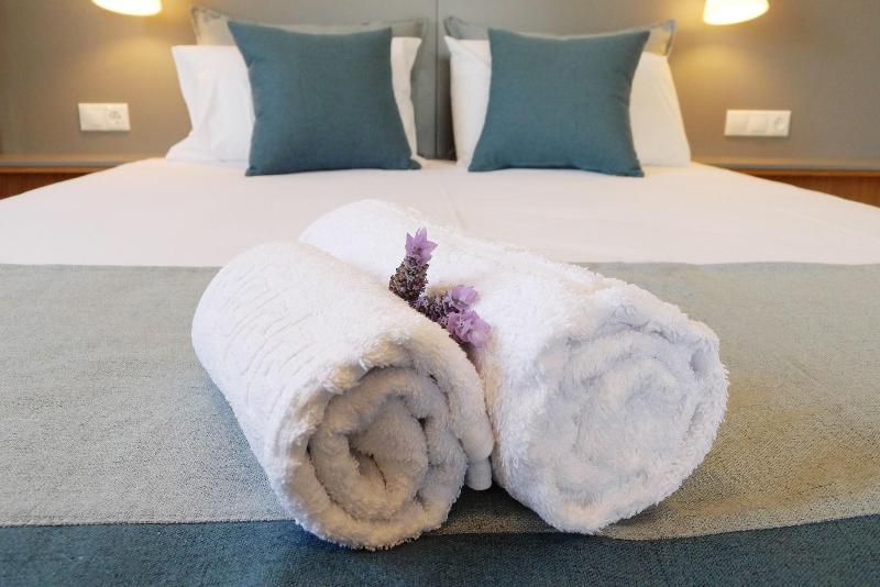 Ampoulos Rooms & Apartments image