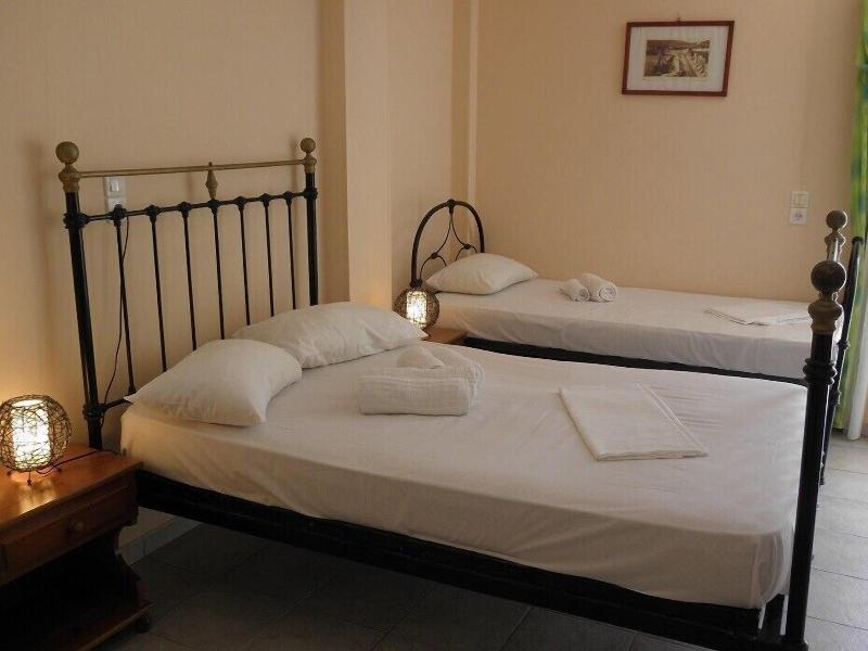 Ampoulos Rooms & Apartments image