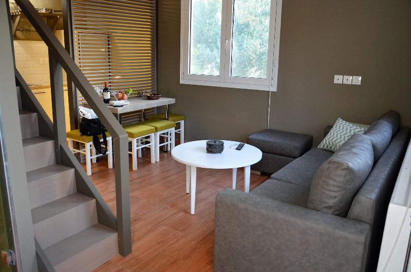 Ampoulos Rooms & Apartments image