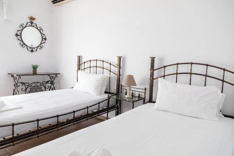 Ampoulos Rooms & Apartments image