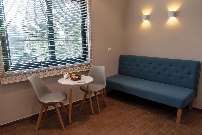 Ampoulos Rooms & Apartments image