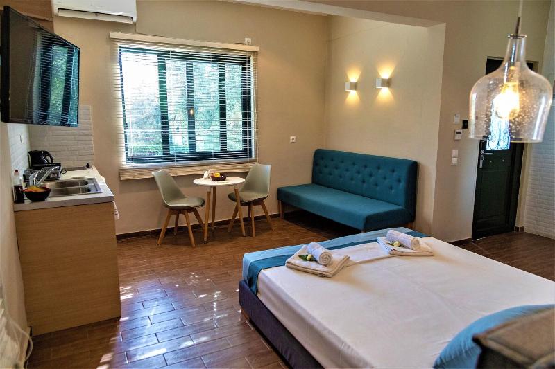 Ampoulos Rooms & Apartments image