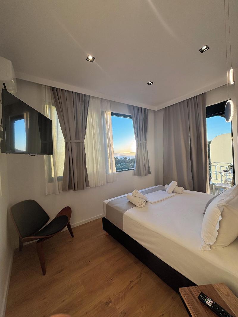 Ampoulos Rooms & Apartments image