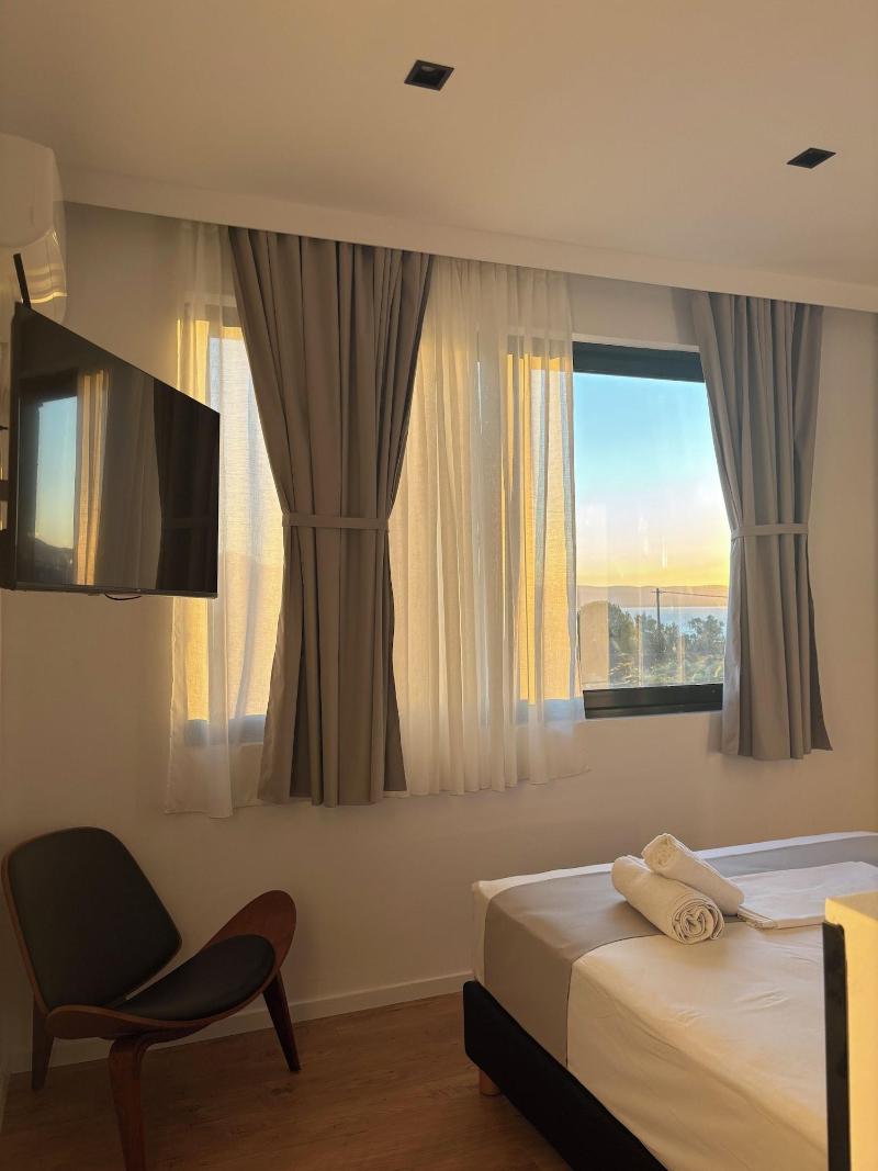 Ampoulos Rooms & Apartments image