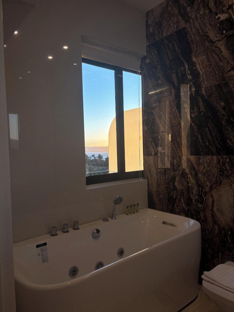 Ampoulos Rooms & Apartments image