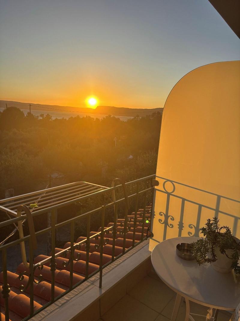 Ampoulos Rooms & Apartments image
