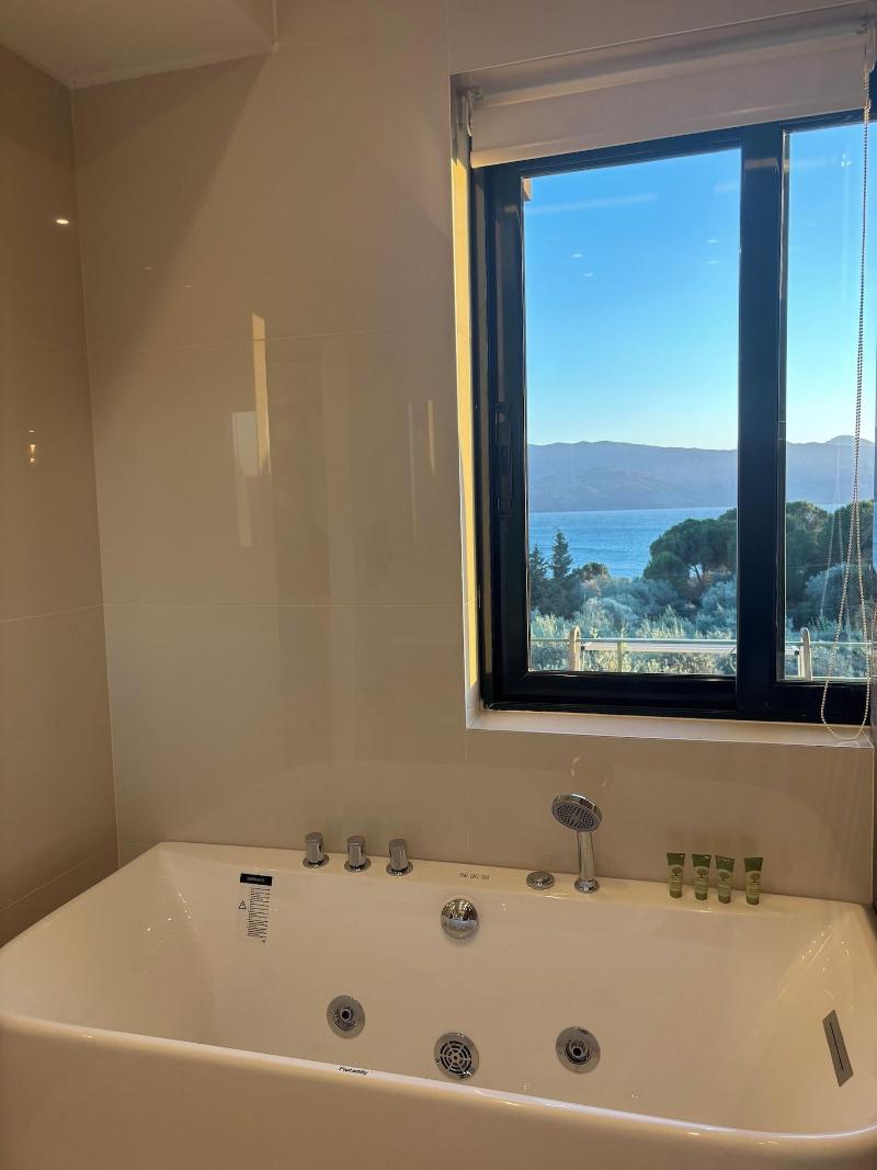 Ampoulos Rooms & Apartments image
