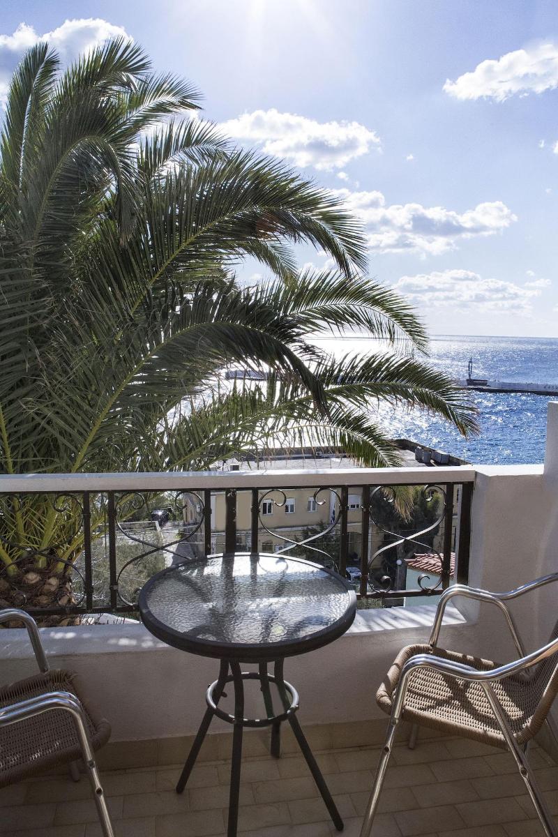 Kastro Hotel image
