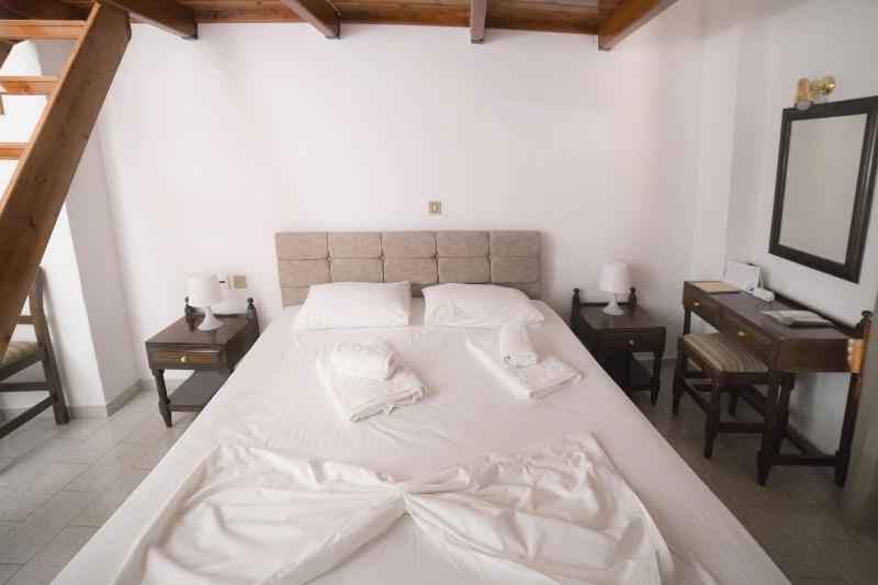 Kastro Hotel image