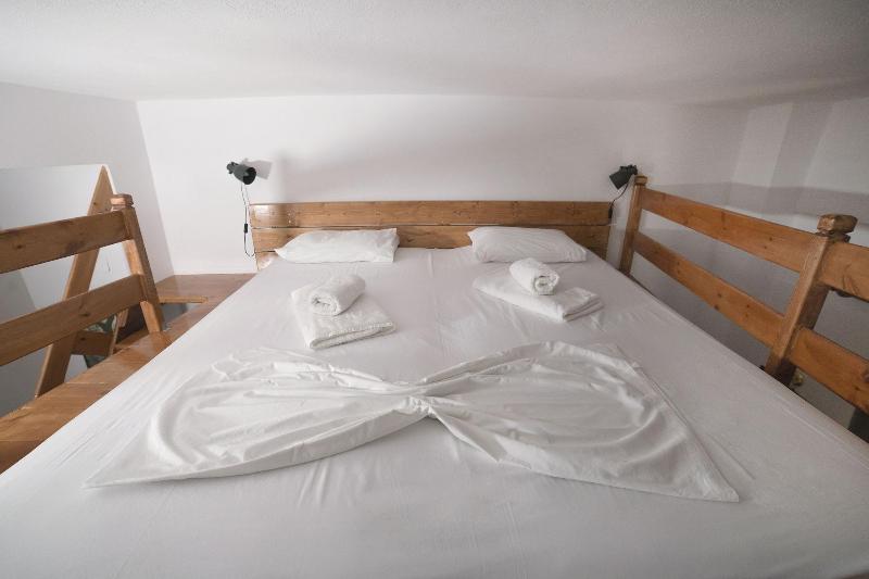 Kastro Hotel image