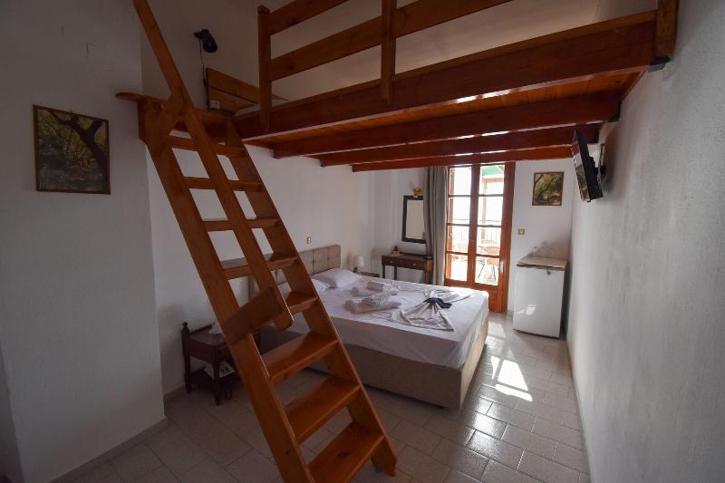 Kastro Hotel image