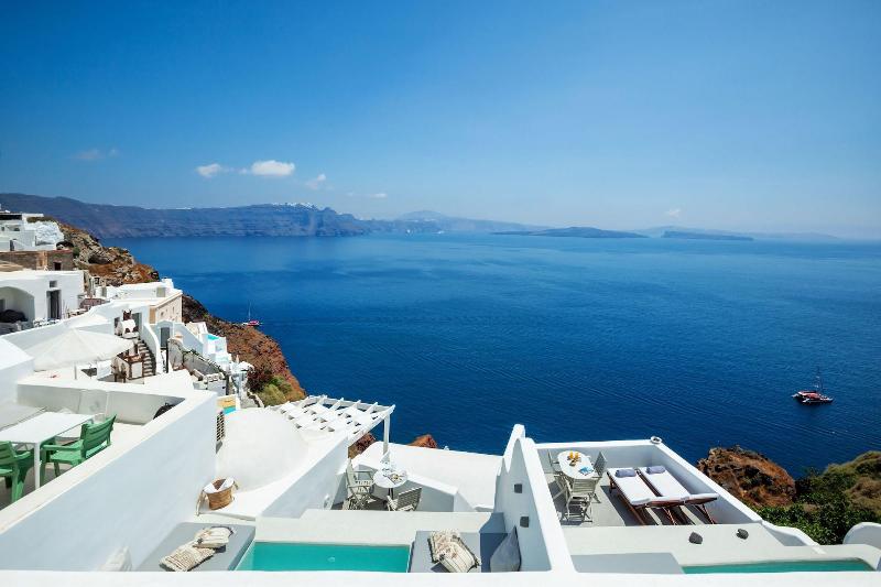 Diamond Luxury Suites image