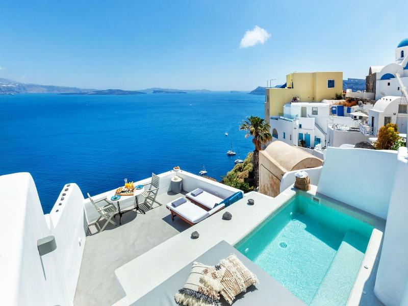 Diamond Luxury Suites image