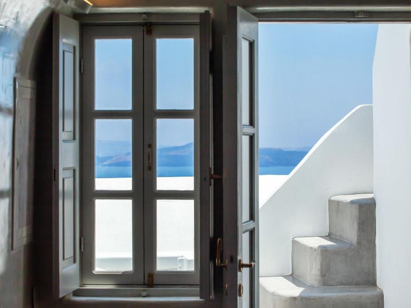 Diamond Luxury Suites image