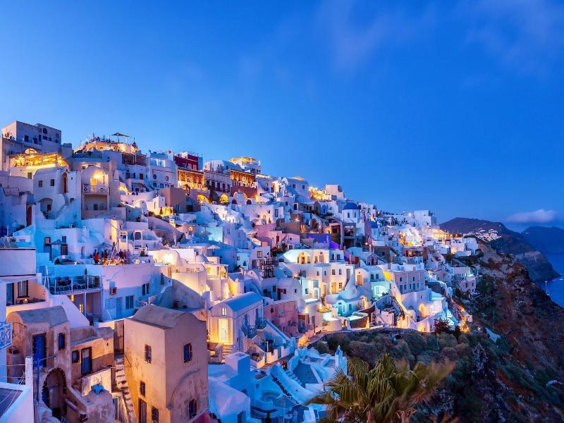 Diamond Luxury Suites image