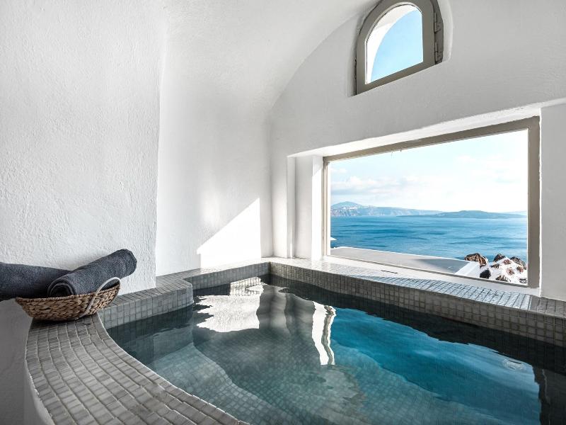 Diamond Luxury Suites image