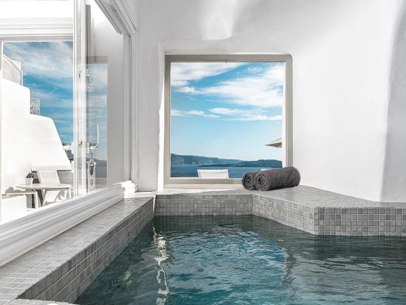 Diamond Luxury Suites image