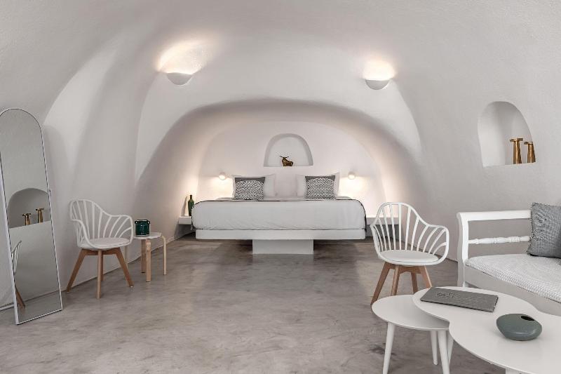 Diamond Luxury Suites image