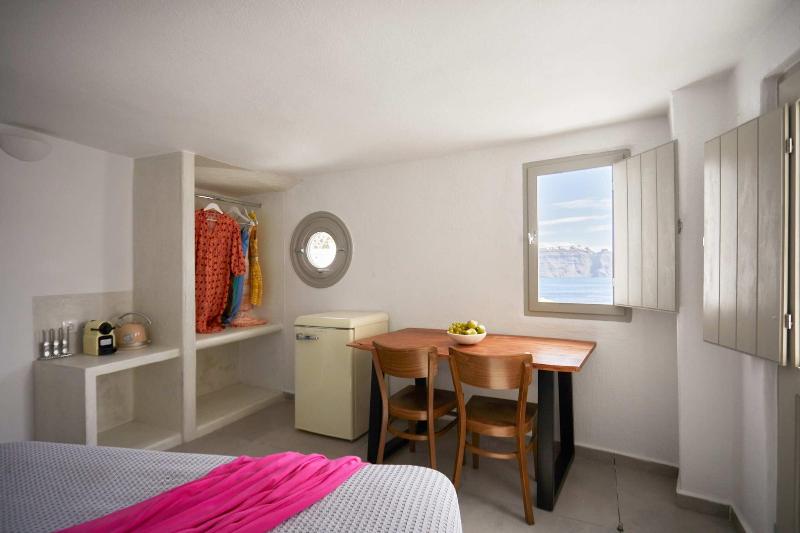 Diamond Luxury Suites image