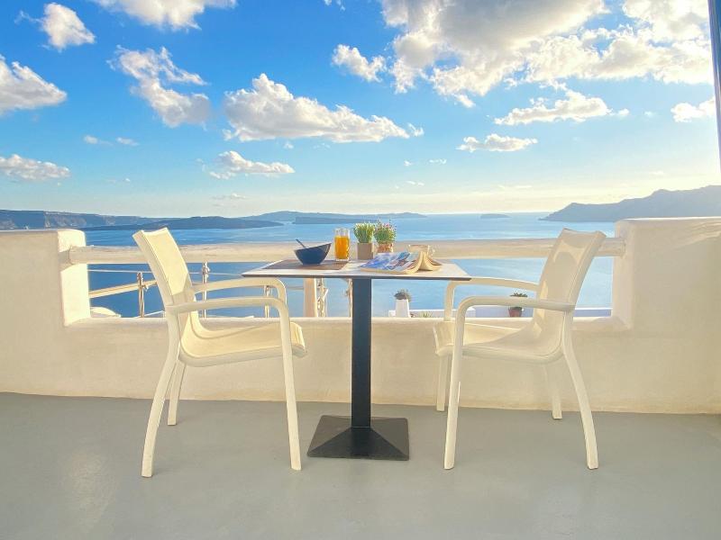 Diamond Luxury Suites image