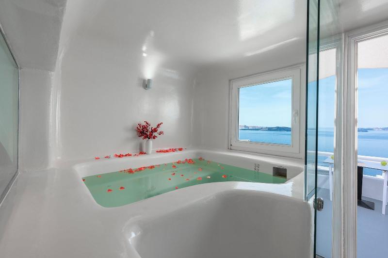 Diamond Luxury Suites image