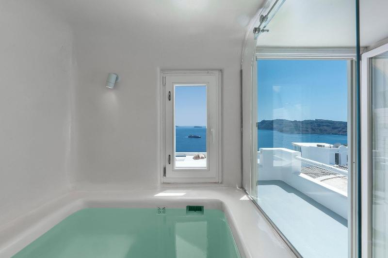 Diamond Luxury Suites image