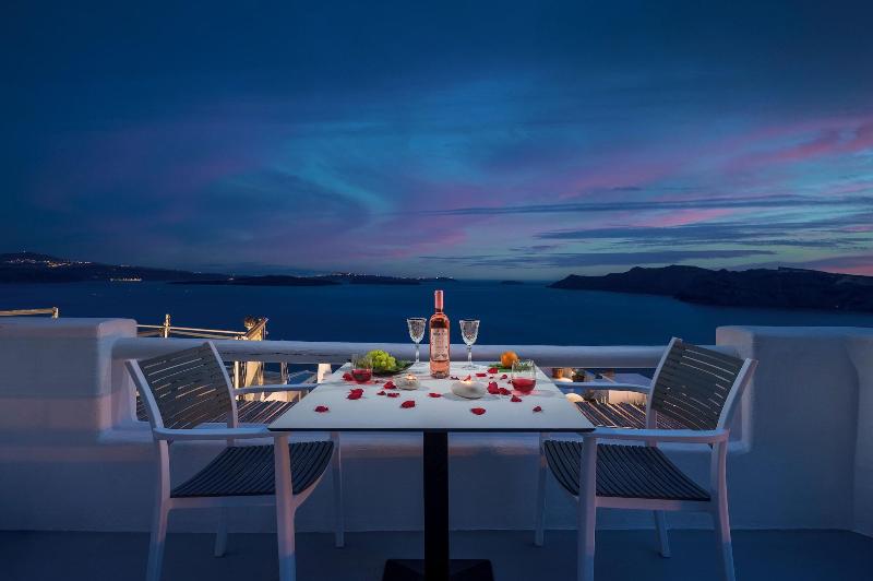 Diamond Luxury Suites image