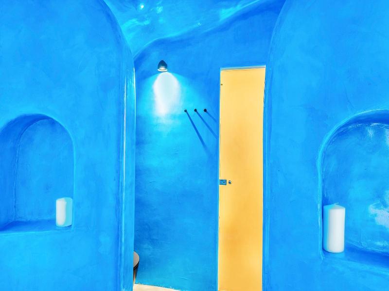 Diamond Luxury Suites image