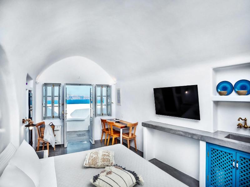 Diamond Luxury Suites image