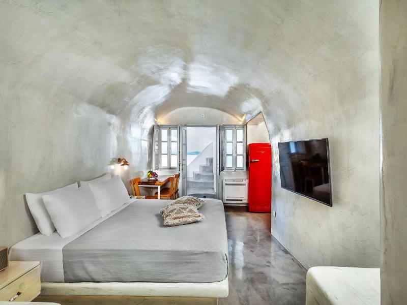 Diamond Luxury Suites image