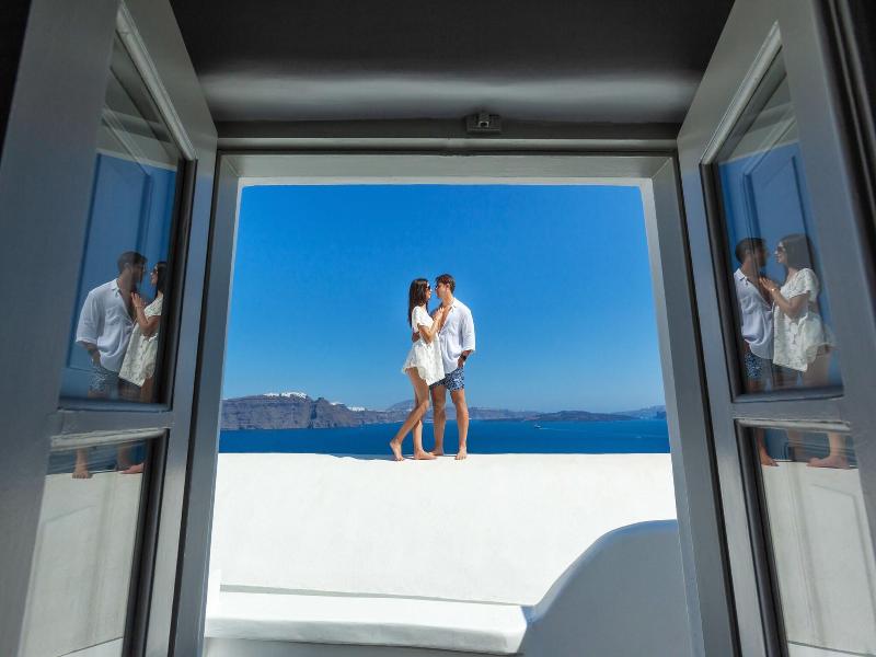 Diamond Luxury Suites image
