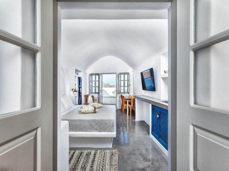 Diamond Luxury Suites image