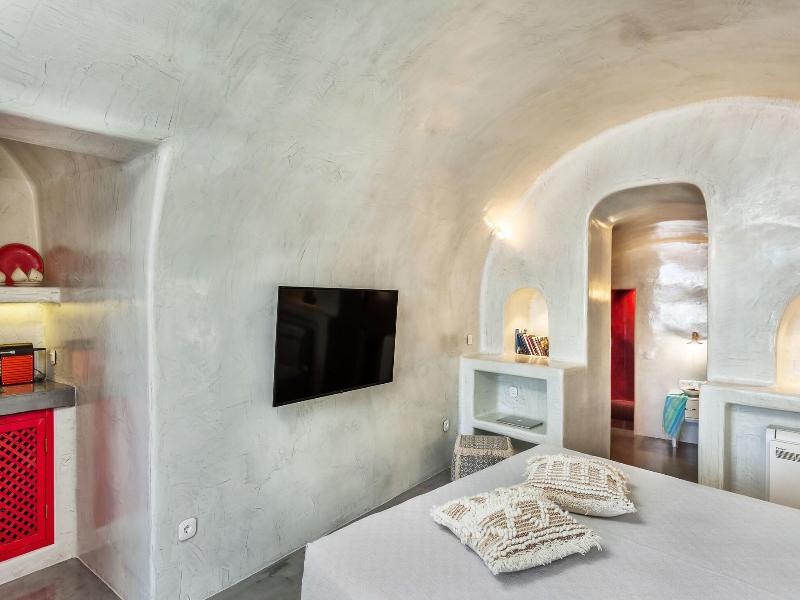 Diamond Luxury Suites image