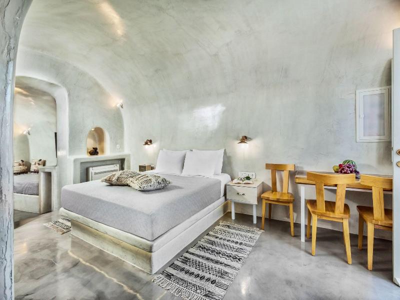 Diamond Luxury Suites image