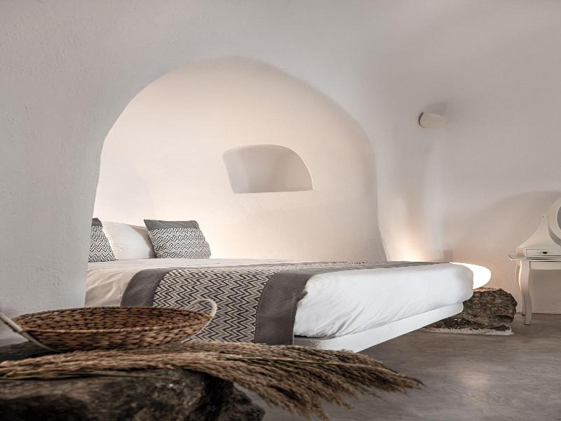 Diamond Luxury Suites image