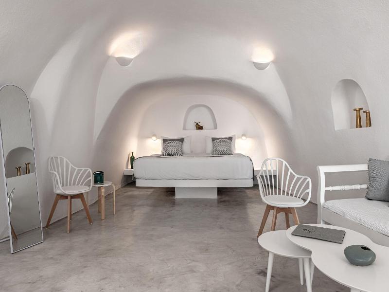 Diamond Luxury Suites image