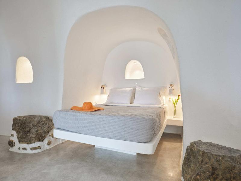 Diamond Luxury Suites image