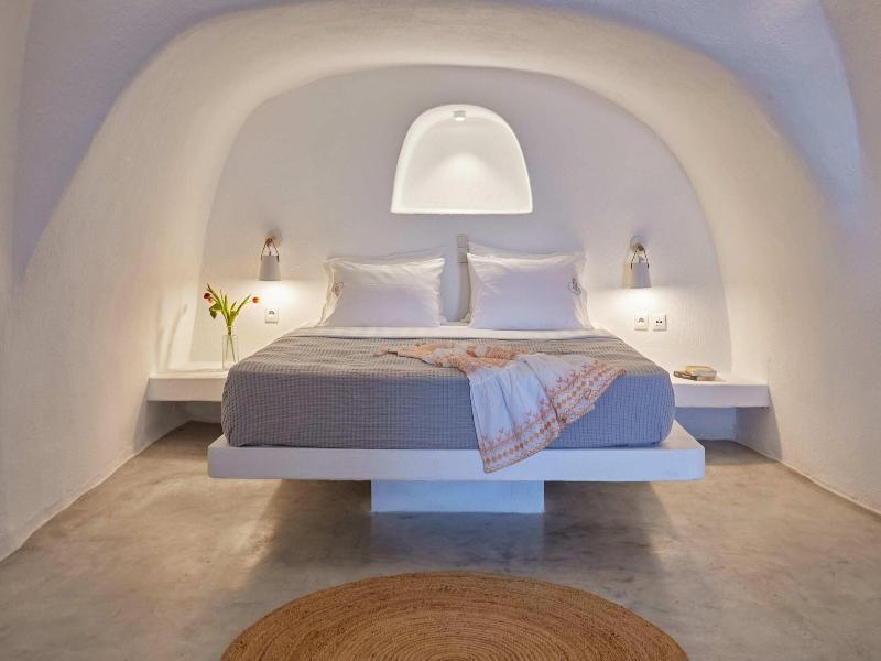 Diamond Luxury Suites image