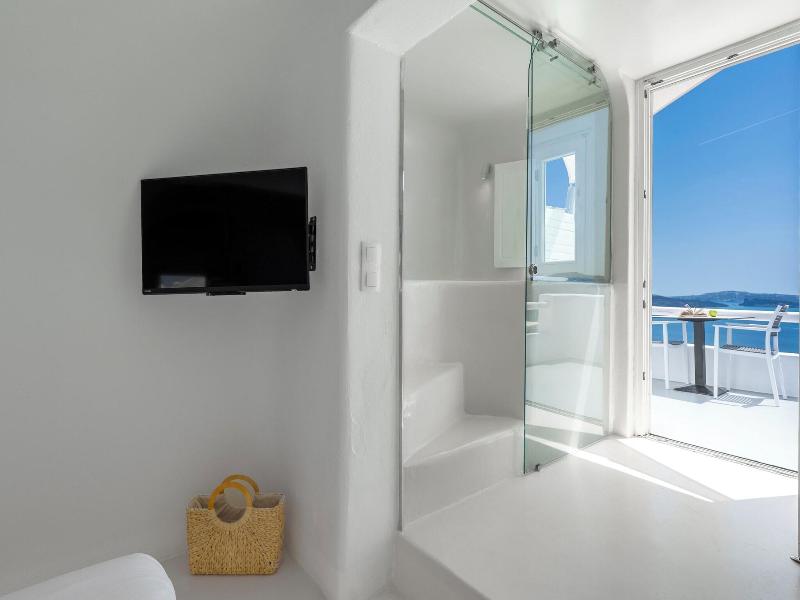 Diamond Luxury Suites image
