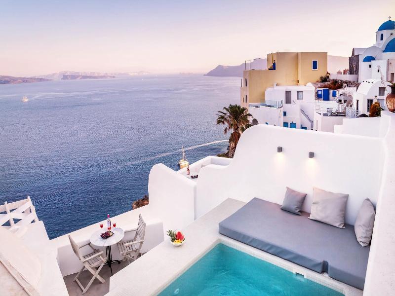 Diamond Luxury Suites image