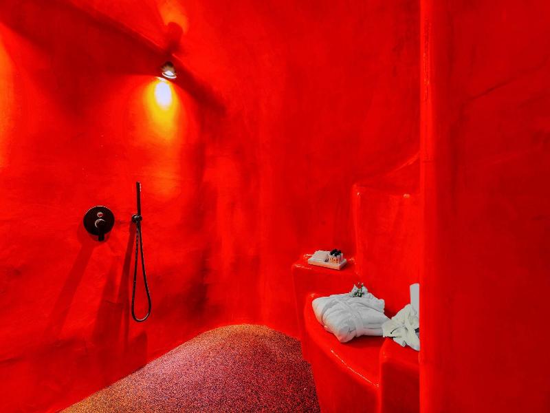 Diamond Luxury Suites image