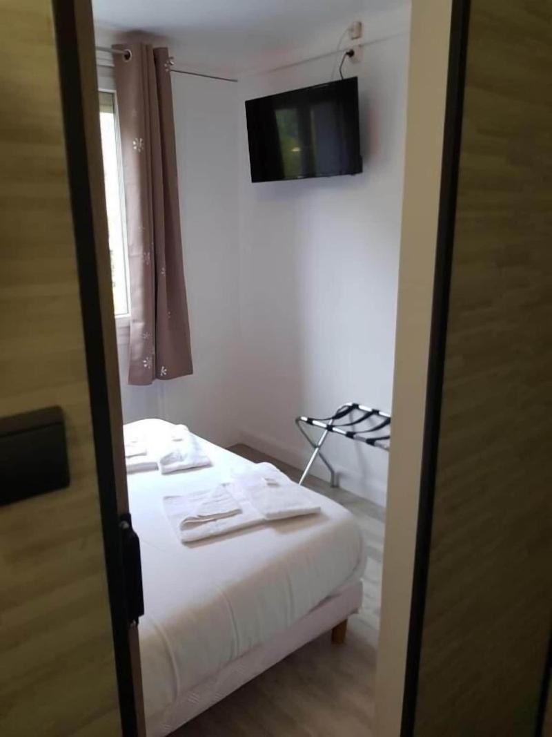 Hotel De La Gare image