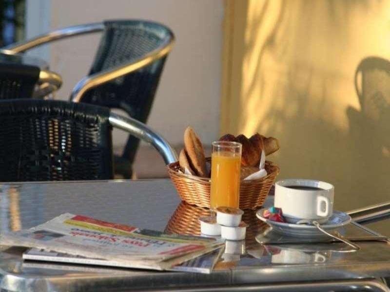 Brit Hotel Salon De Provence image