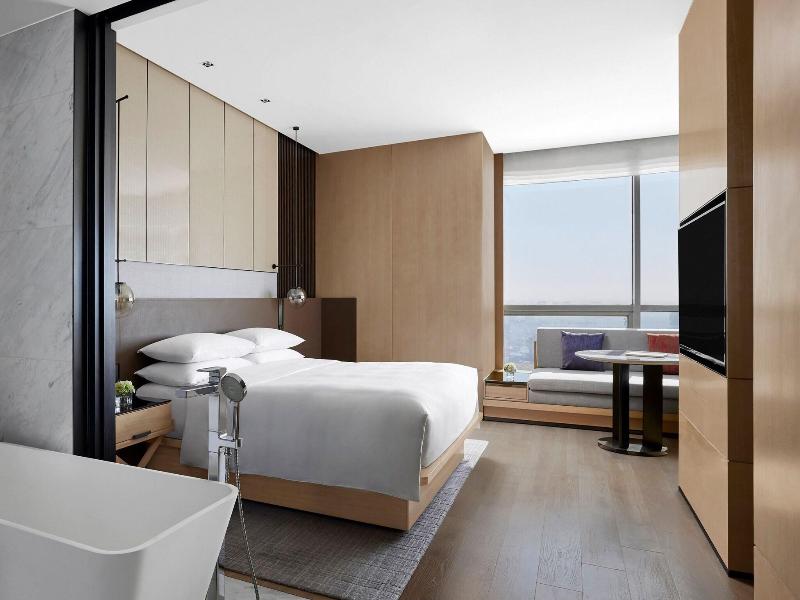 Shenyang Marriott Hotel image