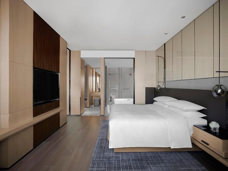 Shenyang Marriott Hotel image