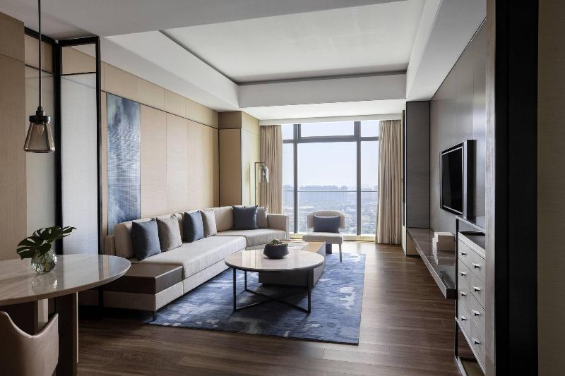 Zhangjiagang Marriott Hotel image