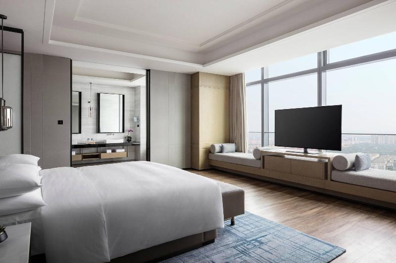 Zhangjiagang Marriott Hotel image