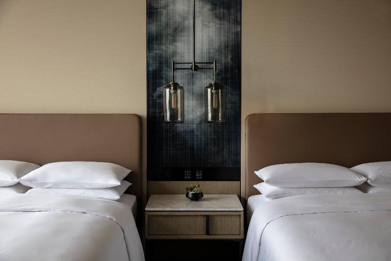 Zhangjiagang Marriott Hotel image