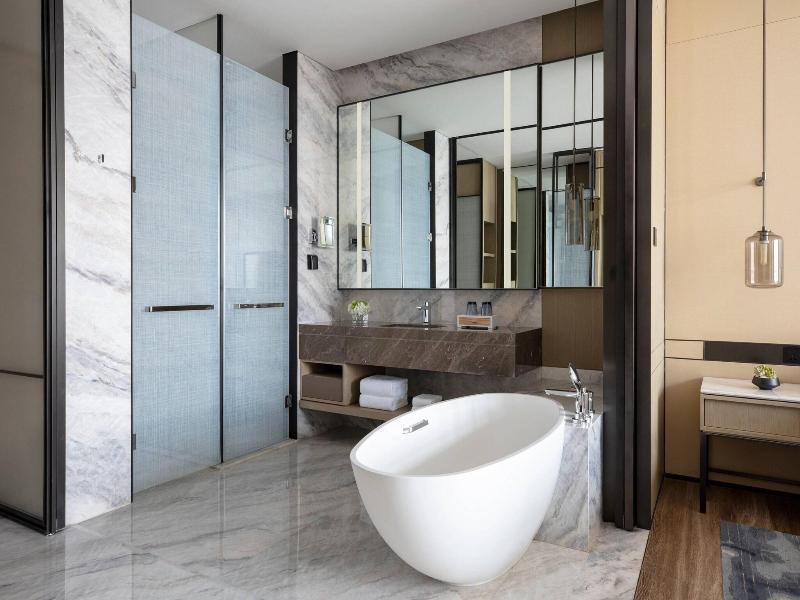 Zhangjiagang Marriott Hotel image
