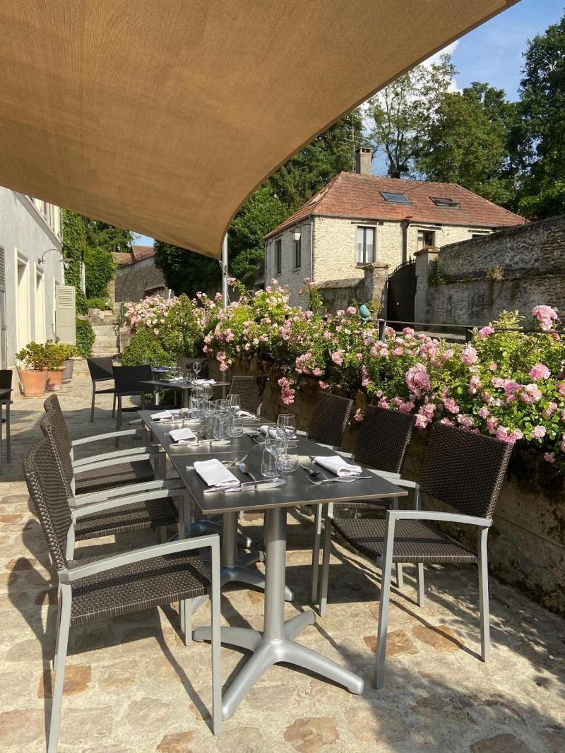 Auberge Du Chasseur image